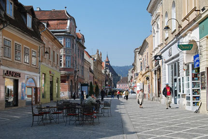 Пешеходная улица Республики в Брашове