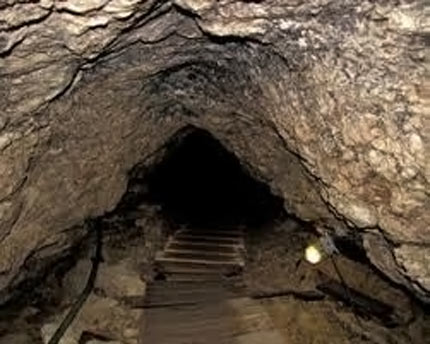 тайная пещера Залмоксиса - пещера Яломичоара